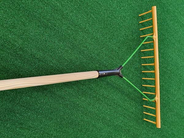 JOST CLASSIC bunker rake<br>complete with handle