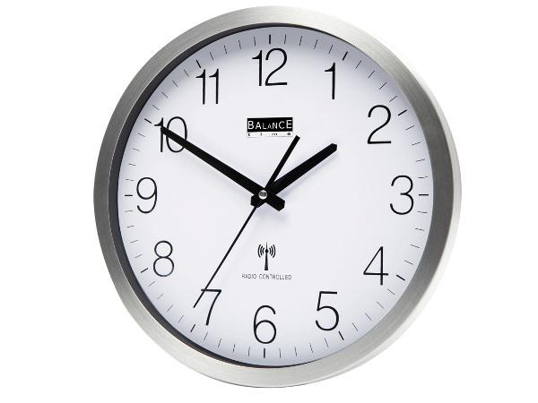 Wall mounted radio controlled<br>clock (INDOOR use only)